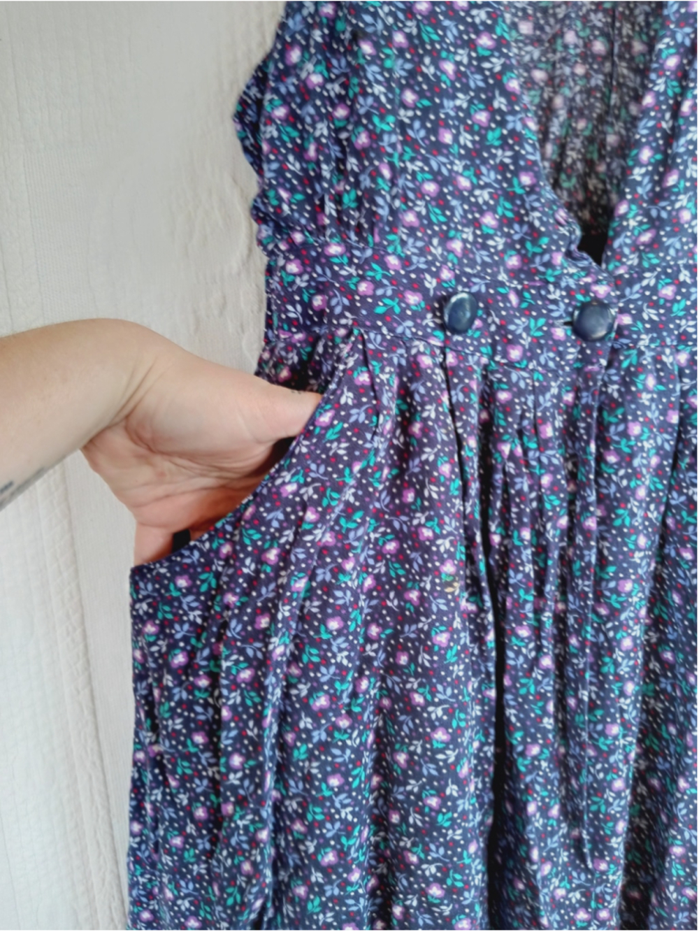 Vintage Dark Floral pinafore wrap dress Grunge 90s Jumper Stuart Alan pockets sm - Picture 7 of 15